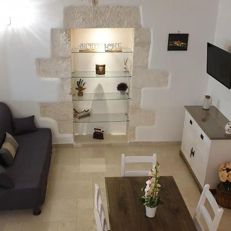 Trudy'S Home Остуні Екстер'єр фото